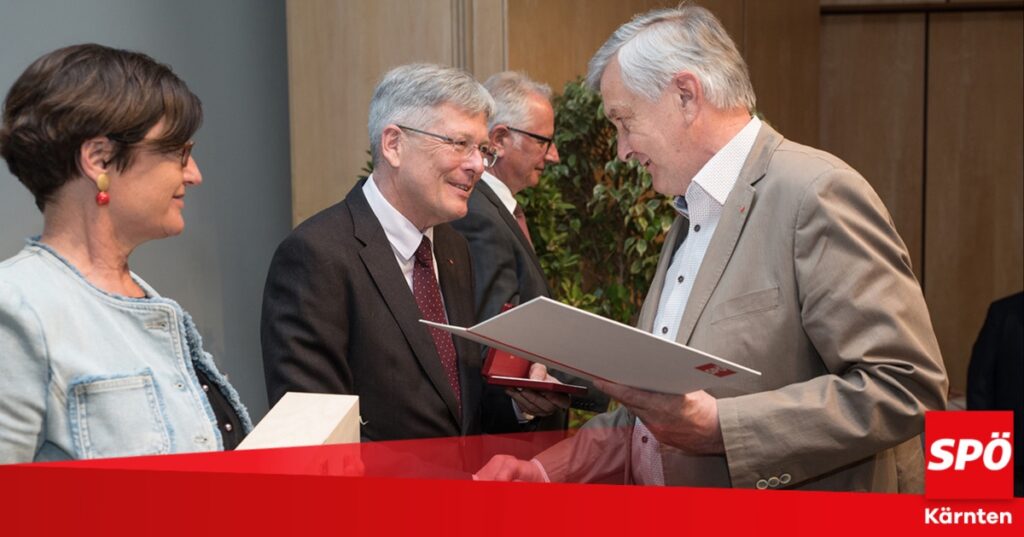 Verleihung der Viktor Adler Plakette an Karl Gerfried M&uuml;ller